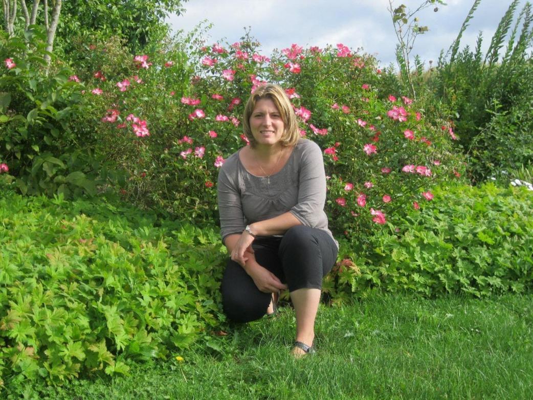 Willa Au Jardin Fleuri Vauxaillon Zewnętrze zdjęcie